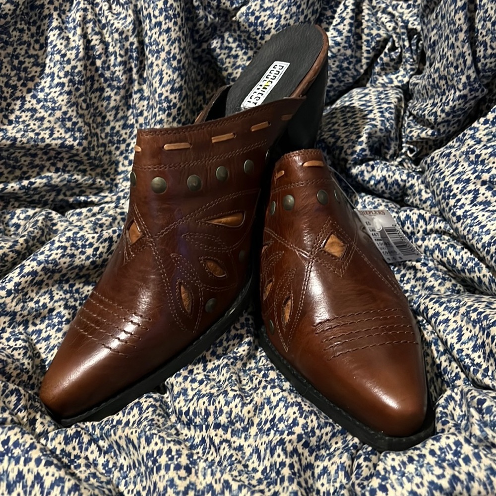 NEW Code West Western Bootie - Size 9.5B